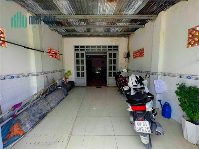 Nhà Ngang Khủng 5M, Nhỉnh 2 Tỷ, Thạnh Lộc Quận 12, Tp HCM, Cần Bán