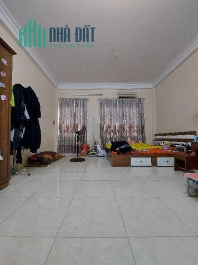 Bán nhà Vĩnh Hưng, Hoàng Mai, nhà dân xây, ô tô đỗ cửa 63 m2, 4 tỷ 700