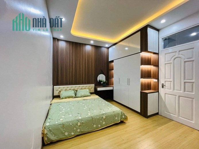 Bán nhà Võng Thị, Thuỵ Khuê, Tây Hồ. 46mx4; MT 4m; giá 6 tỷ 25.