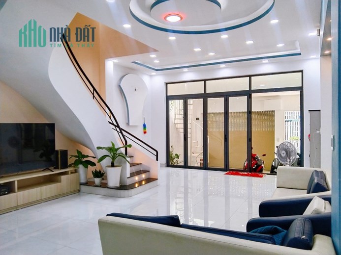Bán Nhà Đẹp DT Lớn- HXH Lê Văn Thọ Gò Vấp- 3 Tầng- 130m2- 6m x 21,6m- Vị Trí Đẹp- Nhỉnh 10 Tỷ
