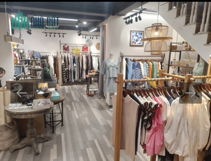 HOÀNG CẦU - MẶT NGÕ Ô TÔ CHẠY SONG SONG - VỈA HÈ ĐẸP - 50M2 X 5 TẦNG - MT 6M - KINH DOANH SẦM