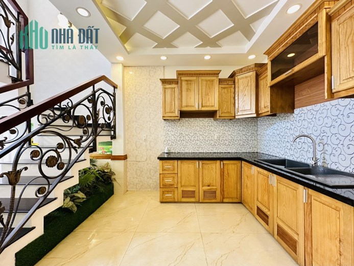 Bán nhà Nguyễn Oanh, Gò Vấp 100m2 hẻm xe tải đua 10m 4 tầng 5PN giá giảm 7,6 tỷ