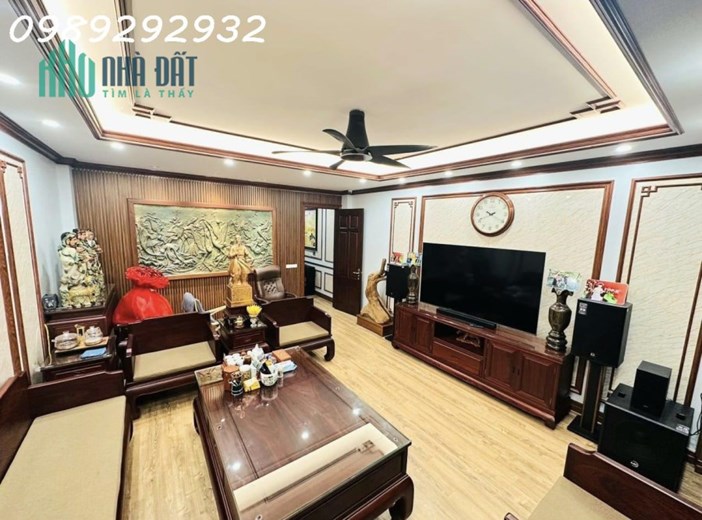 Ngõ 34 Hoàng Cầu,Đống Đa.Ngõ to như phố,gara oto,kinh doanh.70mx15,8tỷ