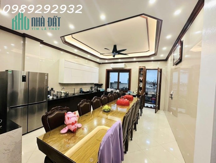 Ngõ 34 Hoàng Cầu,Đống Đa.Ngõ to như phố,gara oto,kinh doanh.70mx15,8tỷ