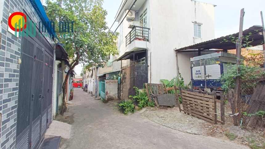Bán nhà Bình Chiểu, Thủ Đức, diện tích 114m2 công nhận đủ, SHR, ô tô đậu trong nhà. Hơn 4 tỷ.