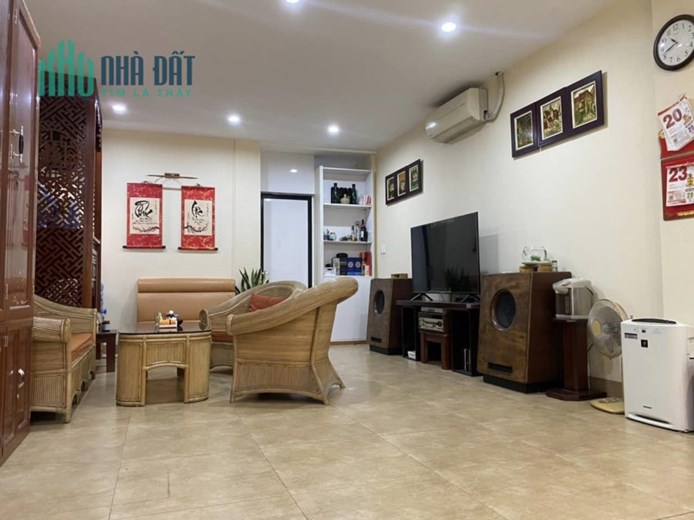 💥Ô tô tránh, Một bước ra phố Trung Kính 70m 5T, MT 5.5m, Kd đỉnh, 22 tỷ💥