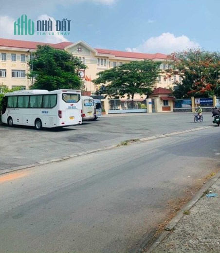 Bán 14 căn Hộ dịch vụ . 400 m², P. Linh Xuân Thủ Đức, giá 18,5 tỷ TL