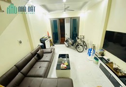 BÁN NHÀ GẤP 8/3,, QUỲNH MAI,30M*5 TẦNG NHÀ XÂY MỚI, OTO, KINH DOANH,NHỈNH 4 TỶ
