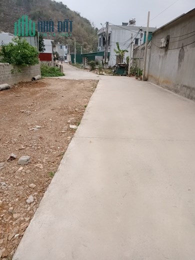 CHÍNH CHỦ CẦN BÁN LÔ ĐẤT TẠI TỔ 9, NONG ĐÚC, CHIỀNG SINH, TP SƠN LA