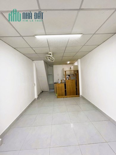 Mặt tiền Nguyễn Phúc Chu, đường nhựa, vỉa hè 4m, hơn 5 tỷ