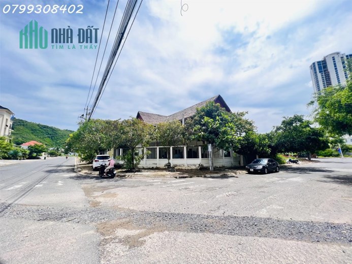 Bán lô góc biệt thự 2 mặt tiền Lý Thái Tổ khu tái định cư Hòn Xện