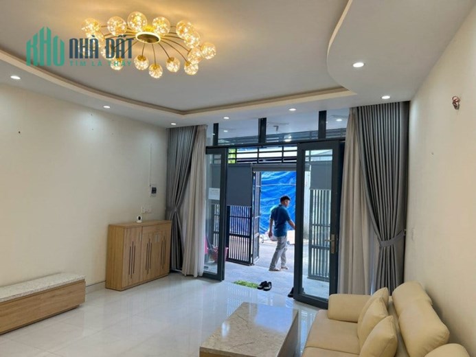 Bán GẤP nhà 2 tầng, 60m2, nở 5.8m hơn 3 Tỷ, HXH Vườn Lài, An Phú Đông, Quận 12