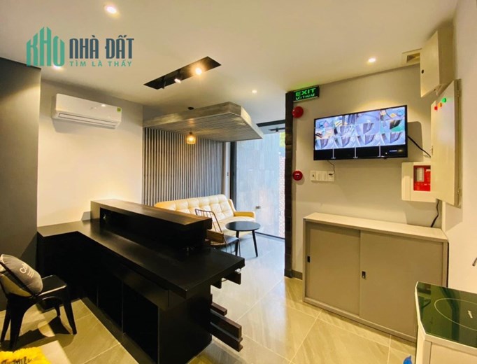 Bán toà nhà căn hộ đường LÝ NAM ĐẾ - giao với Nguyễn Đức Cảnh