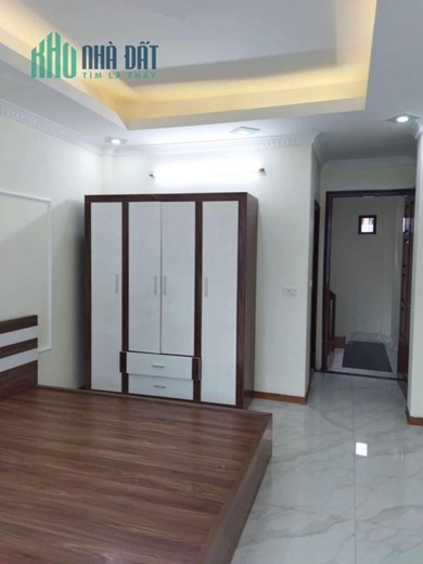 BÁN NHÀ HOÀNG CẦU CẦU GIẤY - Ô TÔ TRÁNH - KINH DOANH ĐỈNH - 70M2 GIÁ CHÀO 16 TỶ