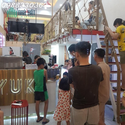 CHÍNH CHỦ CẦN SANG NHƯỢNG QUÁN TRÀ SỮA KEM TƯƠI TẠI TRỤC CHÍNH KHU ĐÔ THỊ XA LA , PHÚC LA, HÀ ĐÔNG,