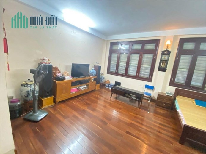 Bán Nhà Phố Võng Thị Quận Tây Hồ. 97m Mặt Tiền 6m Nhỉnh 11 Tỷ. Cam Kết Ảnh Thật Mô Tả Chính Xác.