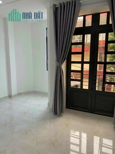 Bán nhà CHÍNH CHỦ đường Song Hành, NHÀ MỚI 3 TẦNG, 5 PHÒNG NGỦ giá chỉ nhỉnh 4 tỷ.