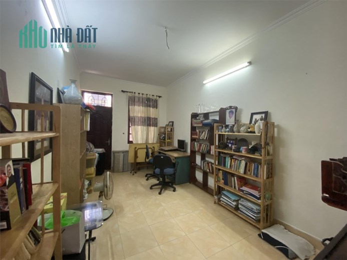 CHÍNH CHỦ NHÀ CÁN BỘ PHÂN LÔ-NGÕ RỘNG- BÃI XE OTO CẠNH NHÀ