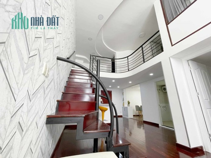Q7 CHUNG CƯ CAO CẤP SKY GARDEN  CĂN HỘ  DUPLEX NGUYỄN VĂN LINH 106M2 2 TẦNG , TẶNG NỘI THẤT , MUA