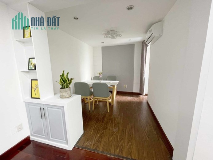 Q7 CHUNG CƯ CAO CẤP SKY GARDEN  CĂN HỘ  DUPLEX NGUYỄN VĂN LINH 106M2 2 TẦNG , TẶNG NỘI THẤT , MUA