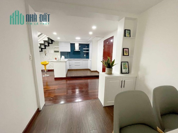 Q7 CHUNG CƯ CAO CẤP SKY GARDEN  CĂN HỘ  DUPLEX NGUYỄN VĂN LINH 106M2 2 TẦNG , TẶNG NỘI THẤT , MUA