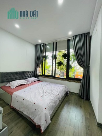 NHÀ HÀO NAM DÂN TRÍ CAO - ĐANG CHO THUÊ SHOP THỜI TRANG