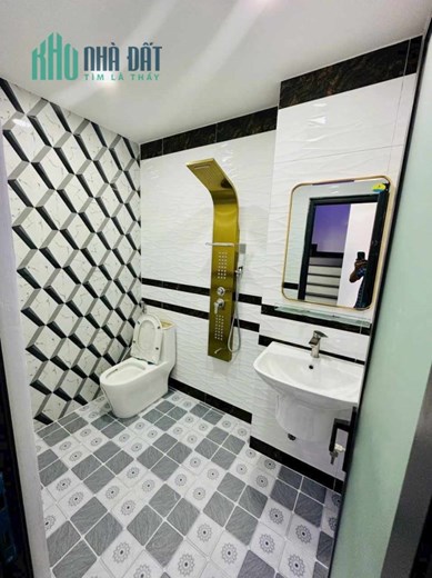 HƯƠNG LỘ 2 - 50M2 - 5 TẦNG - 5PN - 5WC NỘI THẤT XỊN CHỈ CÓ 5.8TỶ TL.