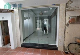 NHÀ Ở HOÀNG HOA THÁM