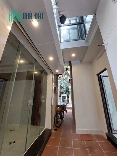 NHÀ Ở HOÀNG HOA THÁM