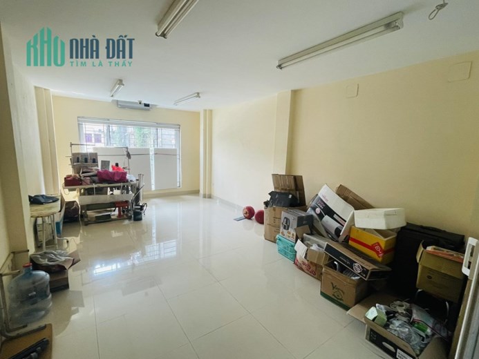 GIẢM 1 TỶ ! Bán gấp nhà Hoàng Văn Thái, ô tô đỗ cửa, phân lô QĐ, 40m*7T thang máy chỉ 10.8 tỷ.