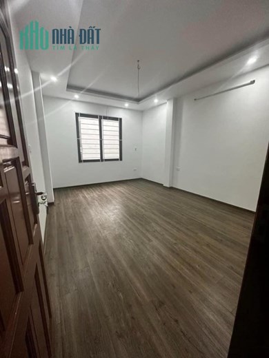 Nhà đẹp ở ngay. ngõ văn hương.54m2, 5 tầng, 6 ngủ mới đẹp. 6,8 tỷ có TL