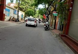 Ô tô tải đỗ cửa Hoàng Như Tiếp 50m2 hơn 6 tỷ Long Biên Hà Nội