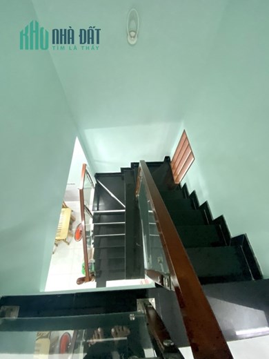 Bán Gấp Nhà Nguyễn Sơn Tân Phú 34 m2,HXH sát nhà 2 Tầng 3 tỷ3