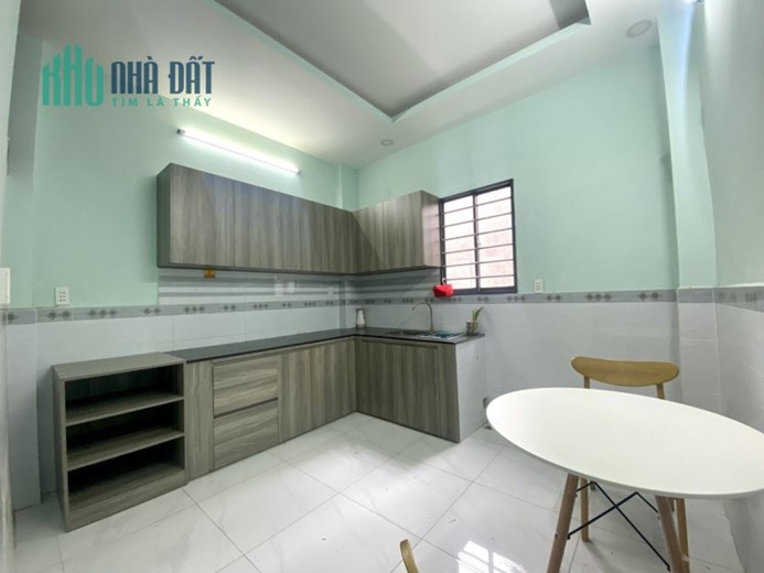 Bán Gấp Nhà Nguyễn Sơn Tân Phú 34 m2,HXH sát nhà 2 Tầng 3 tỷ3