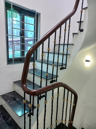 Bán nhà riêng Văn Chương Đống Đa 23m 4 tầng 3 ngủ gần phố ở ngay chỉ 2.99 tỷ lh 0817606560