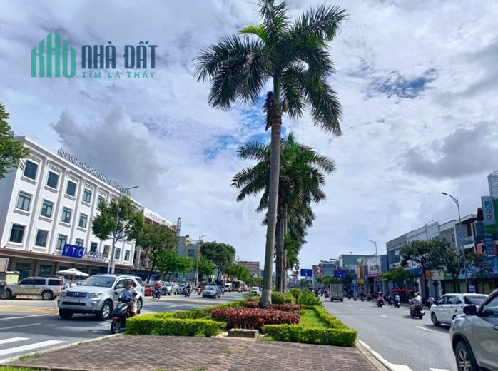 ♪ Nhà Mặt Tiền Kinh Doanh Điện Biên Phủ 3 tầng, dưới 3 tỷ