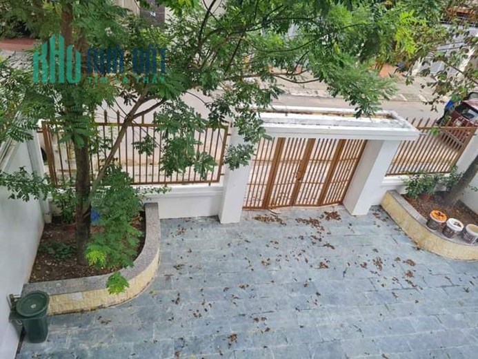 Bán Căn Biệt Thự Sân Vườn KĐT Thaanhf Phố Giao Lưu 245m2 x 4 tầng thang máy, căn góc mặt tiền bề
