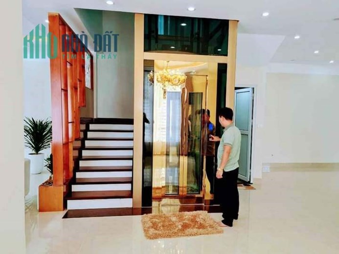 Bán Căn Biệt Thự Sân Vườn KĐT Thaanhf Phố Giao Lưu 245m2 x 4 tầng thang máy, căn góc mặt tiền bề