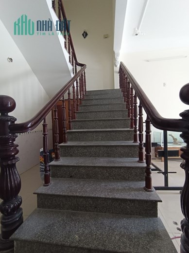 TT HẢI CHÂU - ĐƯỜNG 10.5M LỀ 5M - KINH DOANH - NHÀ 3 TẦNG GIÁ 9.x TỶ