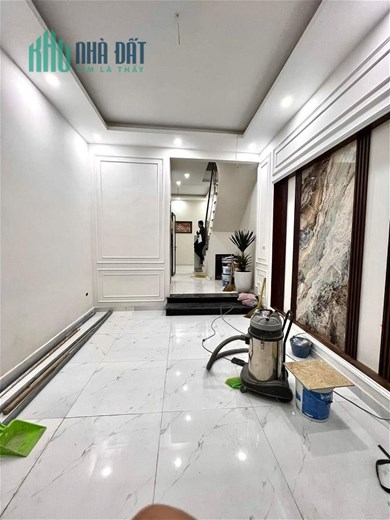 Bán hoa hậu mặt phố Đặng Tiến Đông, ô tô tránh, lô góc 2 mặt tiền, gần hồ Hoàng Cầu 38m*3T chỉ 11.3