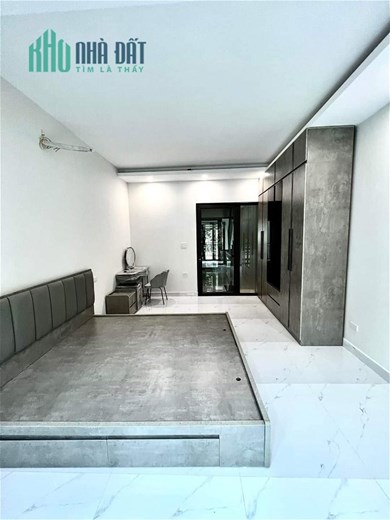Bán hoa hậu mặt phố Đặng Tiến Đông, ô tô tránh, lô góc 2 mặt tiền, gần hồ Hoàng Cầu 38m*3T chỉ 11.3