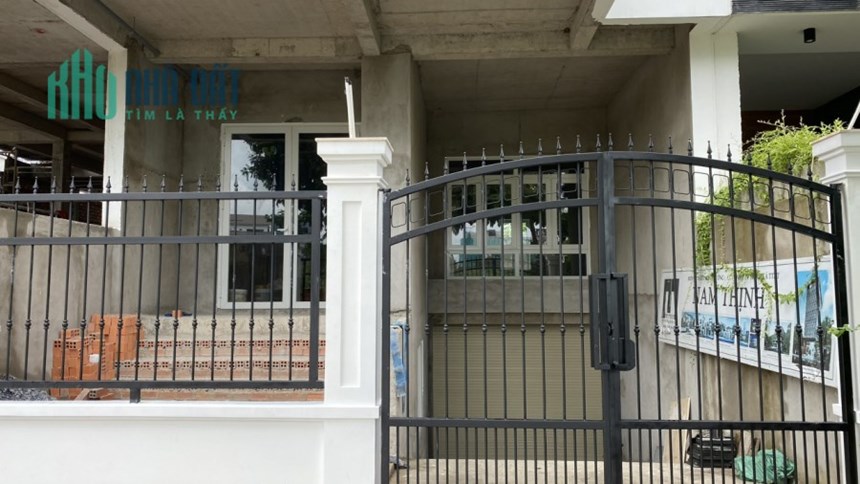 CHÍNH CHỦ CẦN BÁN NHANH Căn Biệt Thự Đẹp Vị Trí Tại Quận 2, TPHCM