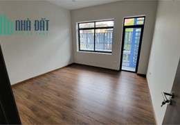 Bán nhà mặt phố Vũ Trọng Phụng, DT 20m2 x 5 tầng, MT 5m, vỉa hè rộng, kinh doanh ổn.