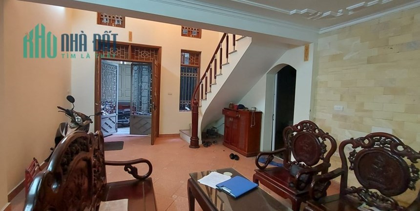 TRUNG TÂM QUẬN CẦU GIẤY – DÂN XÂY CHẮC CHẮN – TIỆN ÍCH NGẬP TRÀN - AN NINH TỐT – 4 TẦNG x 43M2, 4