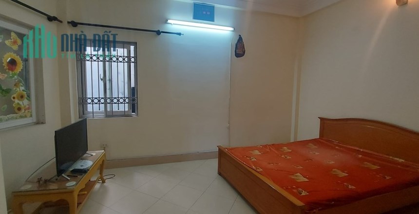TRUNG TÂM QUẬN CẦU GIẤY – DÂN XÂY CHẮC CHẮN – TIỆN ÍCH NGẬP TRÀN - AN NINH TỐT – 4 TẦNG x 43M2, 4