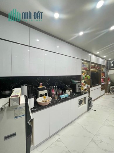 SIÊU PHẨM PHAN ĐÌNH PHÙNG, NGÕ THÔNG RẤT RỘNG – 45m 5 tầng 10.5 tỷ