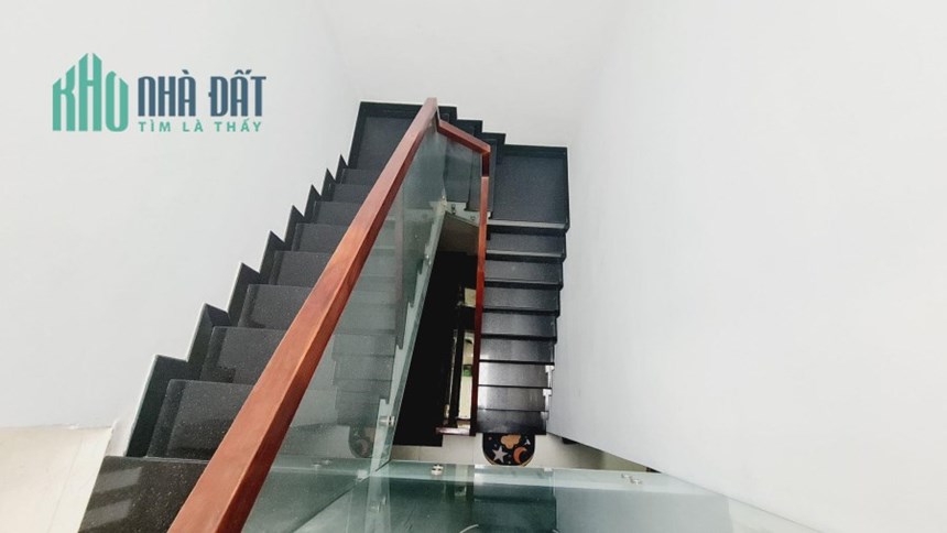 NHA QUAN TÂN PHÚ 4 TẦNG BTCT HOÀN CÔNG ĐỦ CHỈ NHỈNH 5 TỶ. 
SỔ ĐẸP NỞ HẬU NHẸ Thạch Lam, Phú Thạnh