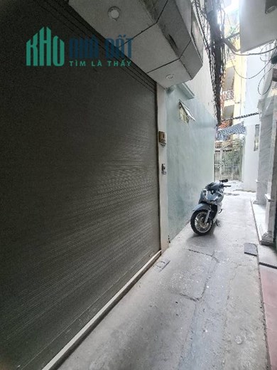 NHÀ KIM MÃ NHÀ ĐẸP Ô TÔ DỪNG ĐỖ VÀI BƯỚC CHÂN KHU VIP NGOẠI GIAO ĐOÀN