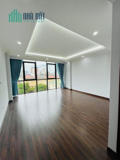 Bán gấp Toà nhà Văn phòng 7 tầng mới tinh, vừa ở vừa cho thuê - Khu phân lô quận uỷ Đống Đa