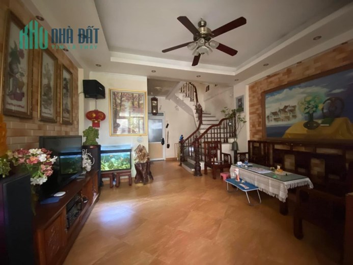 BÁN NHÀ LONG BIÊN 100M X 5TẦNG, MẶT TIỀN 5M, GARA ÔTÔ, Ô CHỜ THANG MÁY